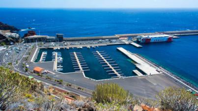 El Gobierno prorroga un año más la línea marítima entre Tenerife y El Hierro