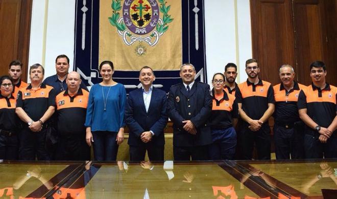 La agrupación de voluntarios de Protección Civil de Santa Cruz, Medalla al Mérito