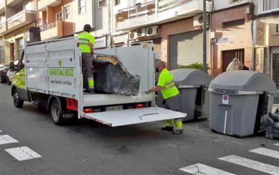 Santa Cruz incrementa en un 15,9% la recogida de enseres voluminosos