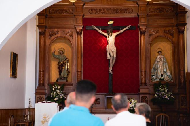 Finalizan las tareas de construcción del retablo del Crucificado en Alojera