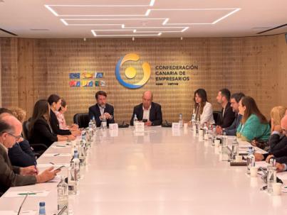 “Europa debe ampliar la especificidad de Canarias a otros ámbitos productivos”