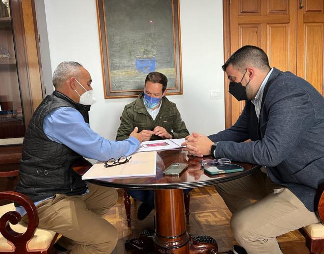 El Peinpal aprueba la creación de una carretera provisional que conecte La Laguna y Las Norias