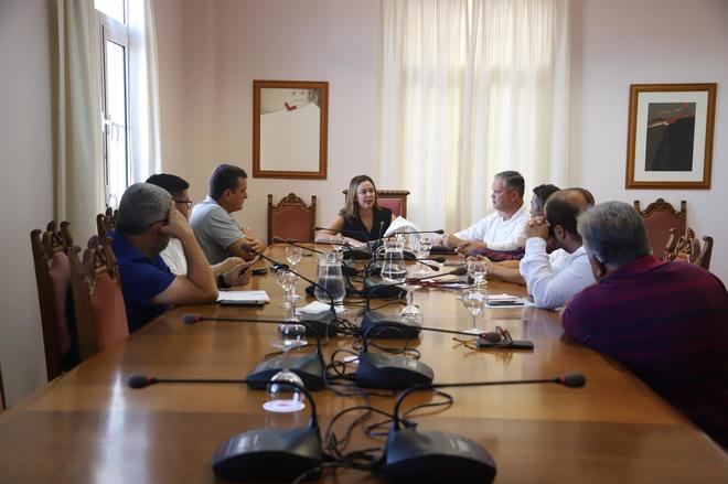 El Cabildo de Lanzarote se compromete a equiparar las subvenciones del deporte masculino y femenino de la Isla