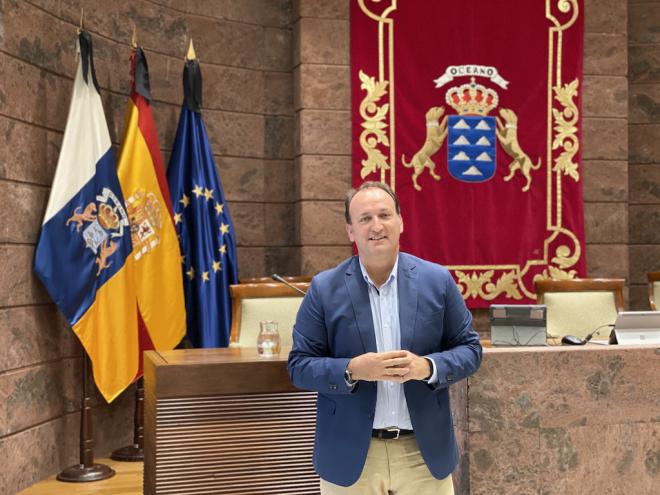 Fernández de la Puente rechaza que la industria manufacturera deba adquirir los costes del Recore