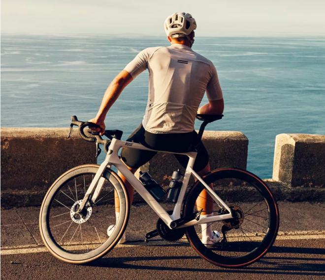 Tenerife se alía con Rose Bike para presentar su nueva bicicleta