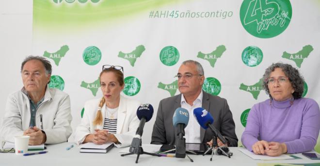 'El presidente del Cabildo me ha despedido usando dinero público indebidamente”