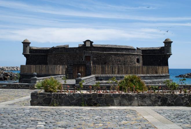 Ruta por los castillos históricos de la capital tinerfeña