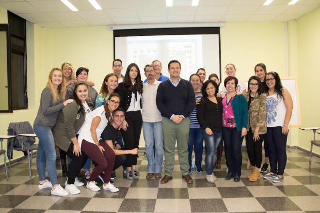 Arona galardonada por su trabajo en la integración de las personas sordas