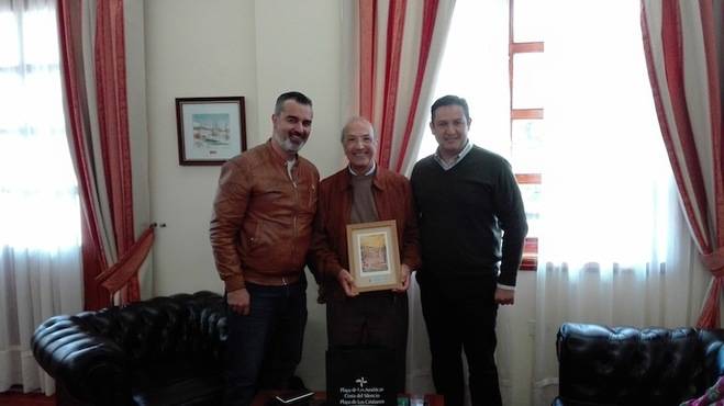 Arona apoya la candidatura de Sebastián Delgado a los Premios Canarias 2017
