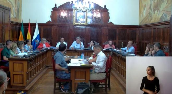 El Ayuntamiento de El Paso, con abstención del PSOE, único por ahora en apoyar que se conozcan las actas y grabaciones del PEVOLCA