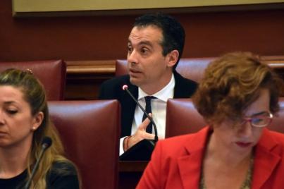 El Ayuntamiento en pleno respalda la supervivencia de la cofradía de San Andrés