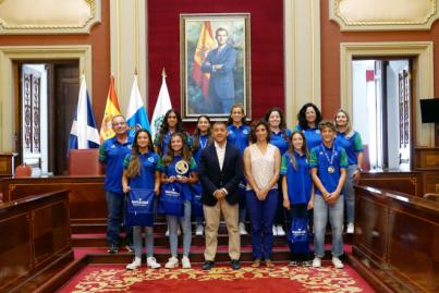 El Ayuntamiento felicita a la Agrupación Deportiva Santa Cruz por su campeonato de España