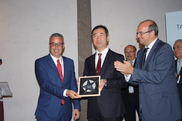 Tercera estrella del Paseo de la Ciencia al Premio Nobel de Física Takaaki Kajita