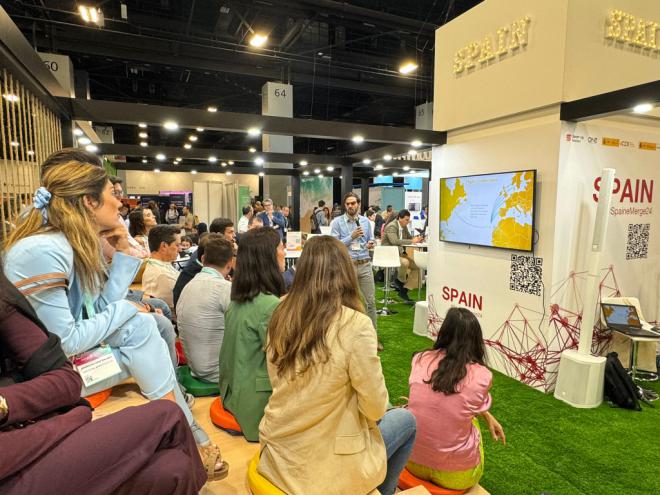 Presentan en Miami las ventajas que ofrece el archipiélago al sector tecnológico