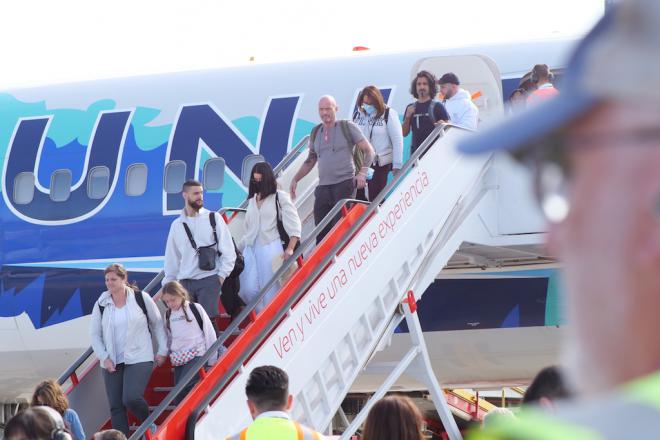 Tenerife recibe el primer vuelo directo de United Airlines desde Nueva York