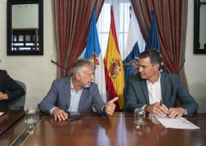 El presidente de Canarias destaca como un éxito de escucha vecinal el nuevo trazado de la carretera de la costa, en La Palma
