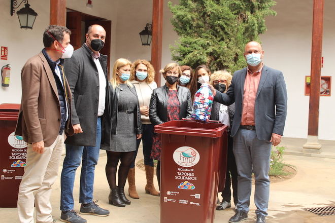 Granadilla de Abona impulsa un proyecto de recogida de tapones con fines solidarios