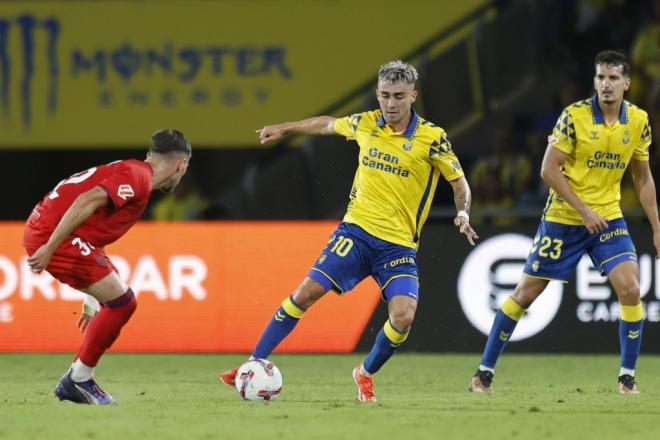Las Palmas se levanta dos veces para igualar al Sevilla