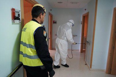 El Ejército halla ancianos muertos y abandonados en residencias