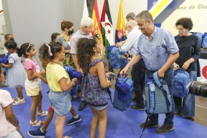 El Cabildo da la bienvenida a los niños y niñas saharauis que vuelven a Gran Canaria