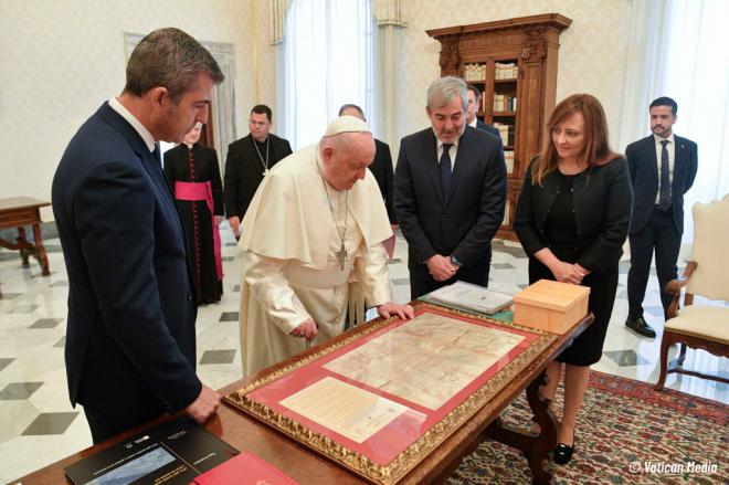 Clavijo llama la atención sobre la emergencia migratoria en su Audiencia con el Papa Francisco