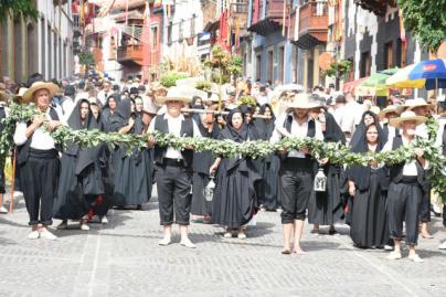 Gran Canaria se congrega en Teror para participar en la Romería-Ofrenda del Pino