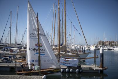 La Vela Latina Canaria seduce a los aficionados a los deportes náuticos en Cádiz