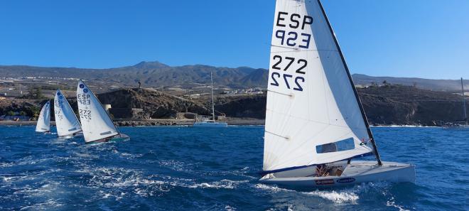 La vela isorana se prepara para el campeonato nacional de clase Europa