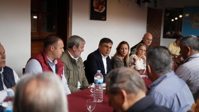 Clavijo y Dávila denuncian el “absoluto abandono” de la Isla Baja de Tenerife por parte del Gobierno y el Cabildo