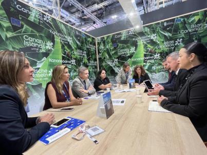 Tenerife aumenta un 29% su capacidad aérea con Reino Unido este invierno y roza el millón de plazas