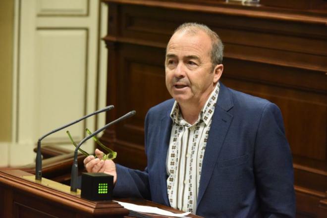 Compromiso del Gobierno para potenciar los “auténticos guachinches” y acabar con el actual fraude