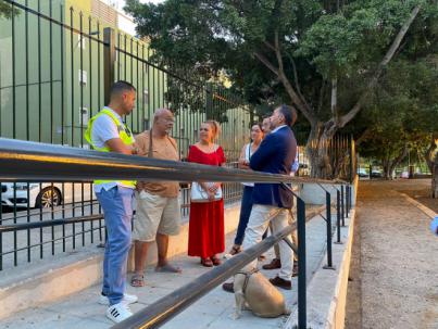Cierran el parque Poeta Manuel Castañeda por la noche