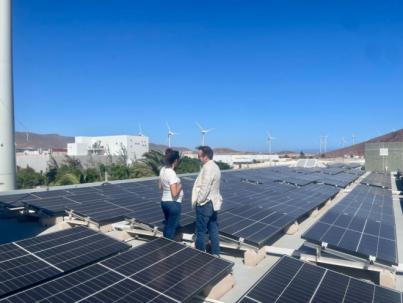 El Cabildo estrena dos plantas fotovoltaicas en el Polígono Industrial de Arinaga