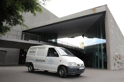 El Ayuntamiento estrena los servicios del ‘BiblioExprés’