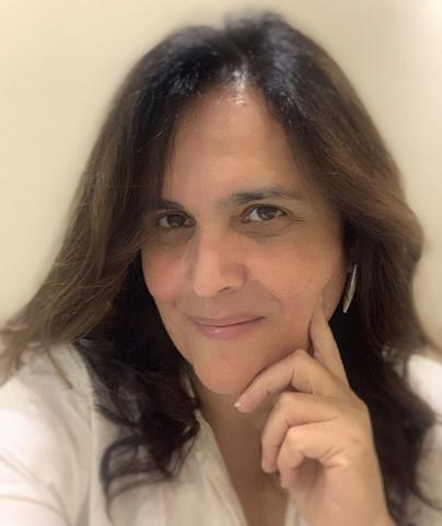 La escritora Alicia Llarena presenta esta semana en TEA su nuevo libro de poemas, ‘El amor ciego’