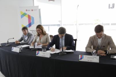 Cabildo de Lanzarote y SEGITTUR firman un acuerdo para promover el modelo Destino Turístico Inteligente en la Isla