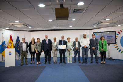 El Gobierno firma con patronales y sindicatos la Estrategia Canaria de Formación Profesional Dual