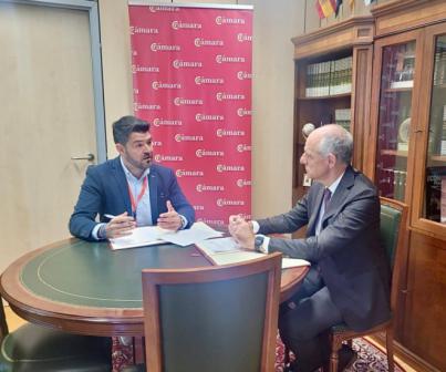 Cámara de Comercio y IMBS firman convenio para formación marítima