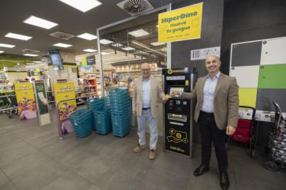 HiperDino promueve el uso del transporte público e incorpora máquinas expendedoras de tarjetas de guaguas municipales