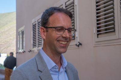 Reyes critica la estrategia de intoxicación permanente de IxLG