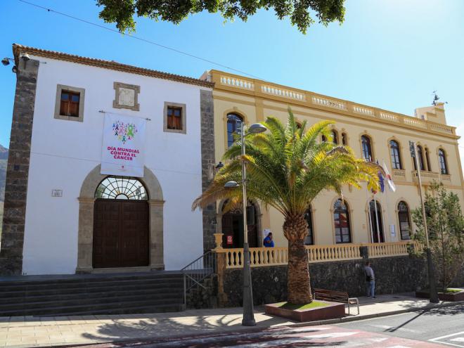 Adeje se suma a la conmemoración al Día Mundial Contra el Cáncer