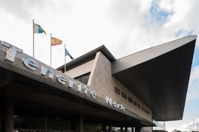 Los aeropuertos canarios registran 4,7 millones de pasajeros en agosto