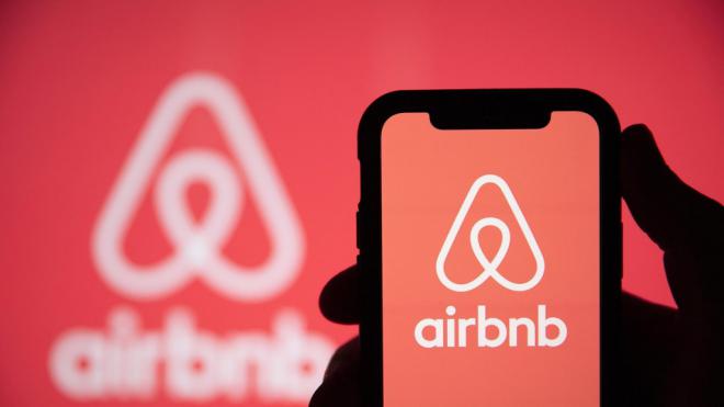 La justicia rechaza el recurso de Airbnb contra la retirada de anuncios ilegales