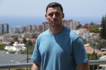 Lejos de la realidad