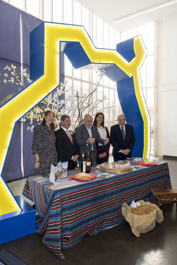 Tejeda celebra la floración de los almendros