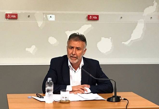 Torres presenta su programa “Nuevo PSOE para un TIEMPO NUEVO en Canarias”