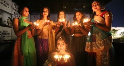 La India busca celebrar el primer año nuevo hindú libre de humos