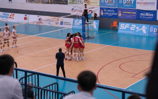 El Arona LESS4MORE continúa sin conocer la victoria en Superliga Femenina 2
