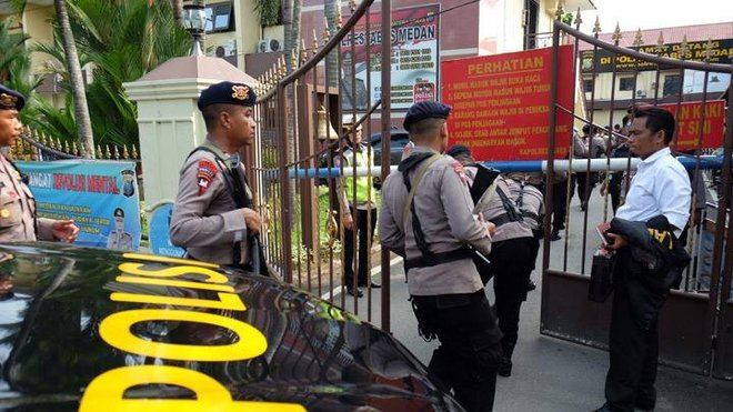 Ataque terrorista en Indonesia al explosionar una bomba en una comisaría de Medan y ocasionar diversos heridos