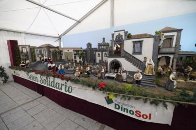 HiperDino evoca a la capital grancanaria del Siglo XIX en su Belén Solidario que homenajea al costumbrismo y a los oficios tradicionales isleños